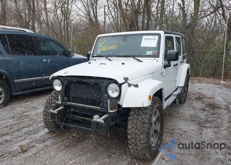 2016 Jeep Wrangler Unlimited Sahara из США, поврежденный, VIN 1C4BJWEG7GL122832